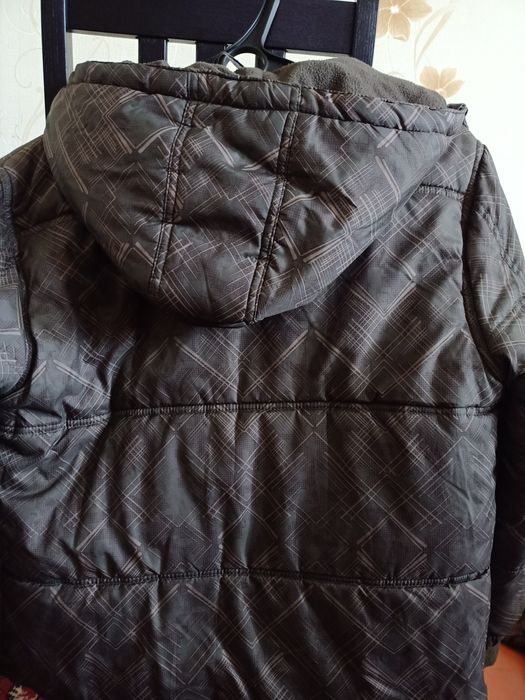 Продам куртку для мальчика