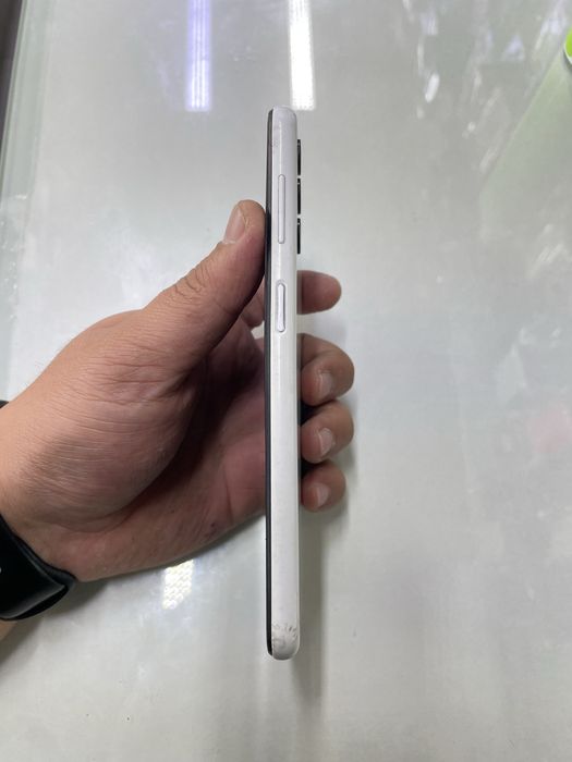 Samsung A13 (64GB) в идеальном состояний