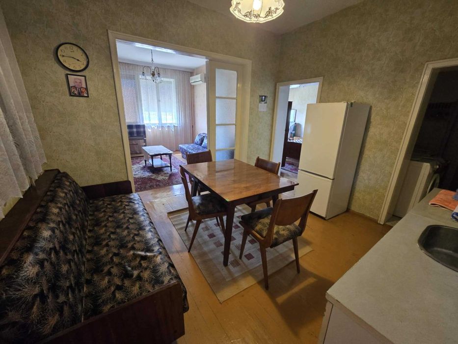 Продава се Етаж от къща в Велико Търново, Център - 104 кв.м за 1491 €/кв.м - Снимка #4