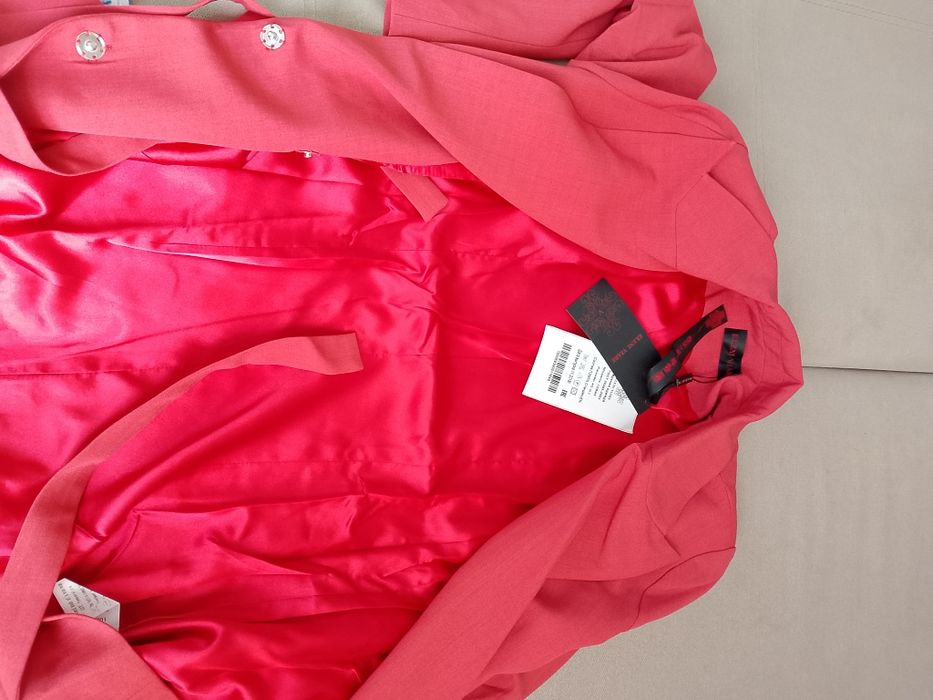 Брюшной костюм женский