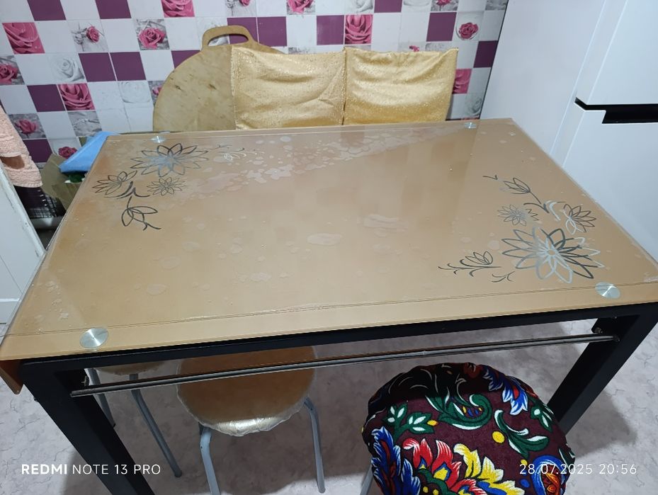 Обеденный стол продам