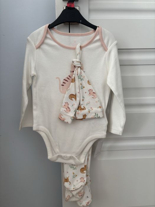 Подарочный костюм для девочки, комплект, боди ползунки шапочка