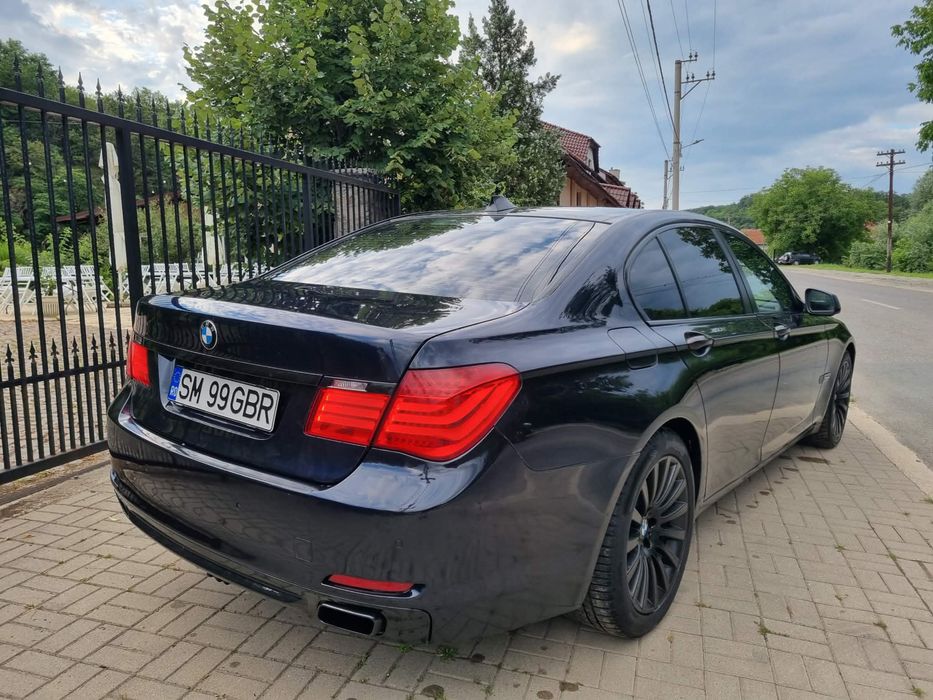 BMW 7 Series 0 — imagine 3