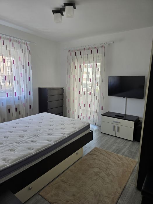 Inchiriere ap 2 camere, parcare inclusa