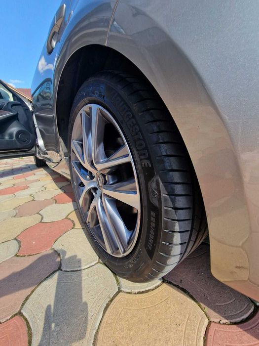 Lexus IS300h hybrid, automat, facelift, in garantie