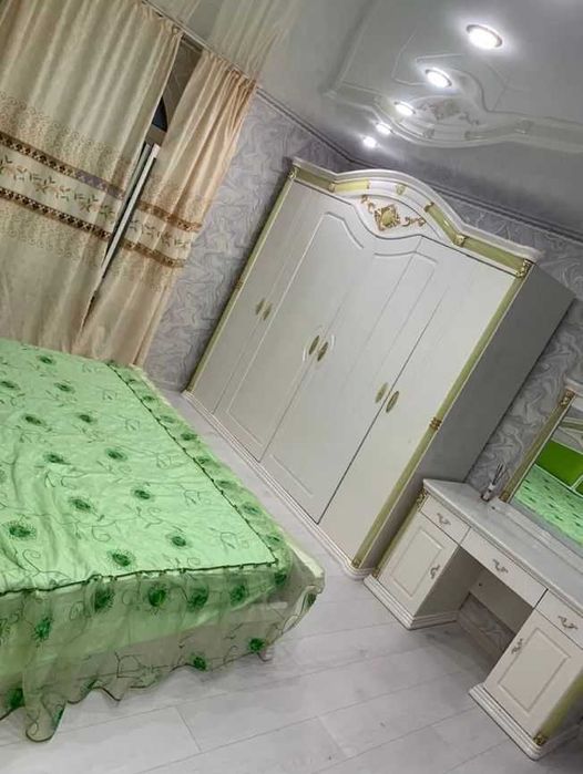 Продам 4-комн коттедж в центре