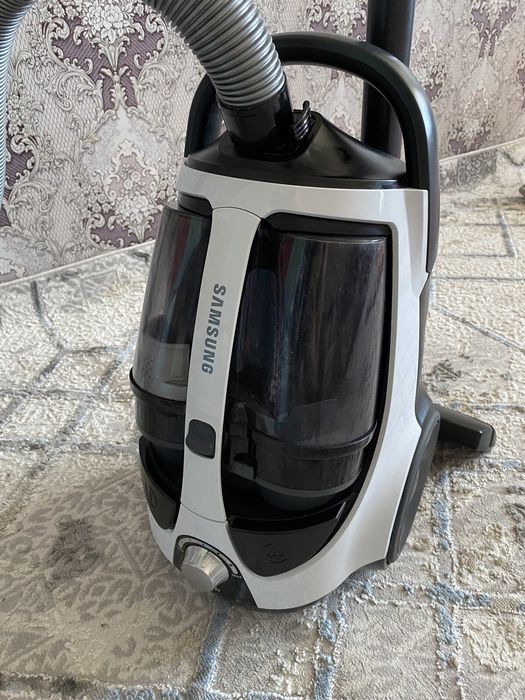 Продается пылесос