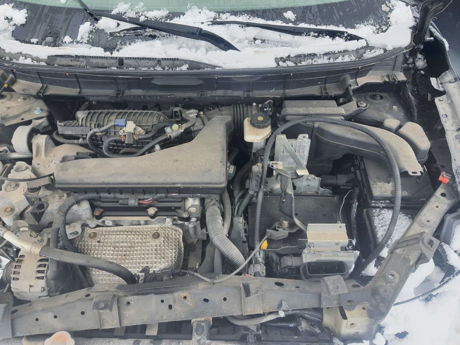 На части! Nissan Rogue 2.5 i