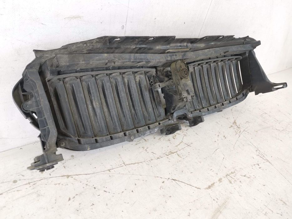 Електрическа решетка с отопление БМВ Серия 7 Г11/Г12 [ - ] Оригинална