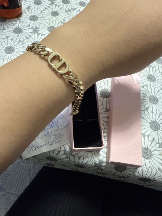 585 yangi gurmet+CD braslet quyma 12.60gr