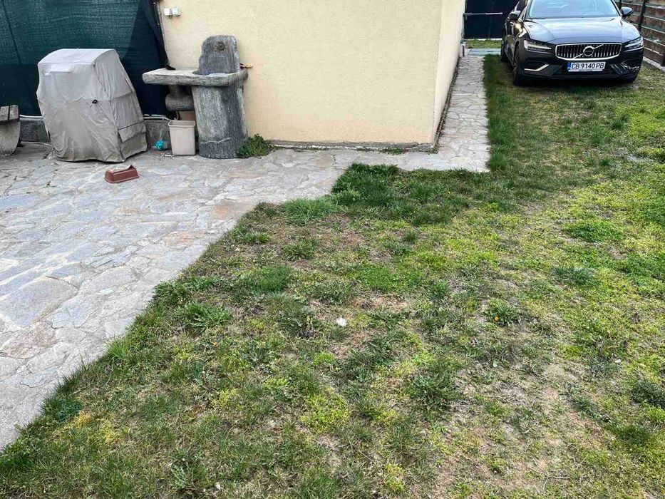 Масивна къща за продажба в с. Розово – уют и функционалност