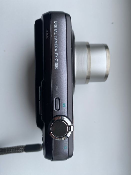 Aparat foto compact Casio Exilim EX Z1080