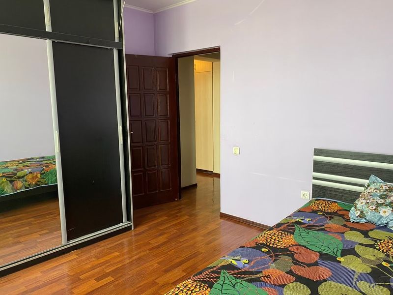 Продам кровать со шкафом