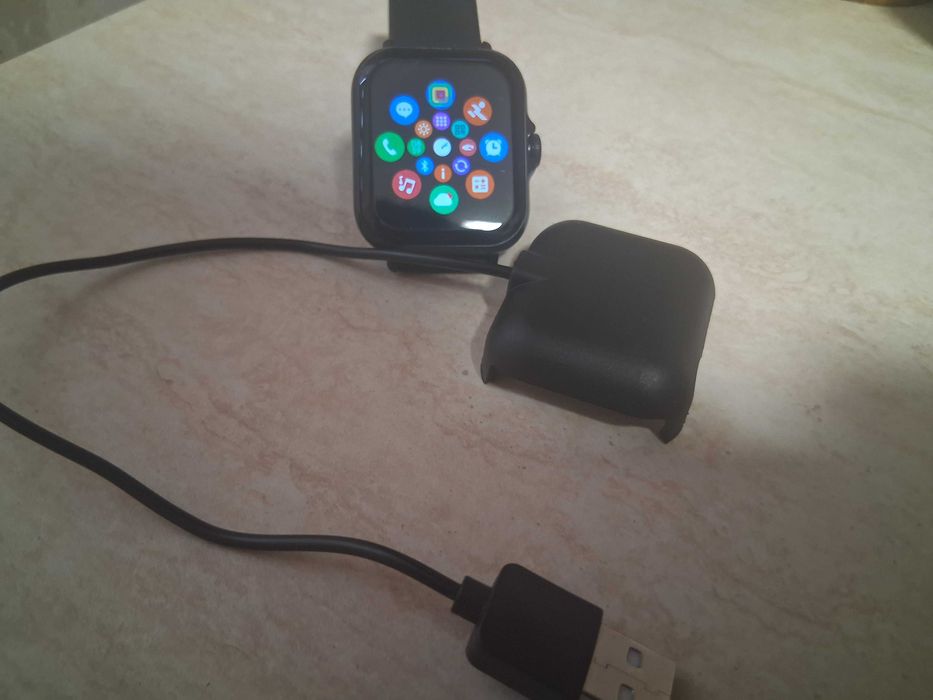 !!!НОВ !!!Смарт Часовник