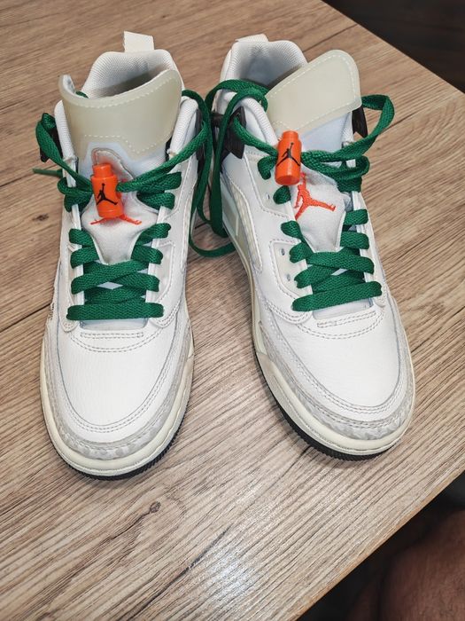 Маратонки    NIKE