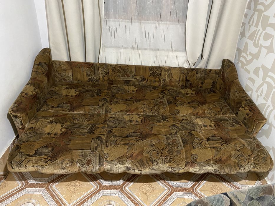 Canapea extensibilă 3 locuri + 2 fotolii fixe