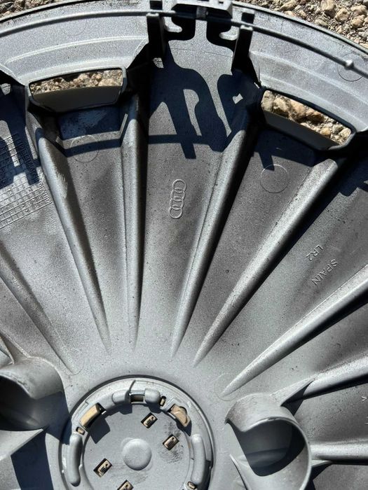 Тасове Ауди 16 цола Оригинални на Ауди