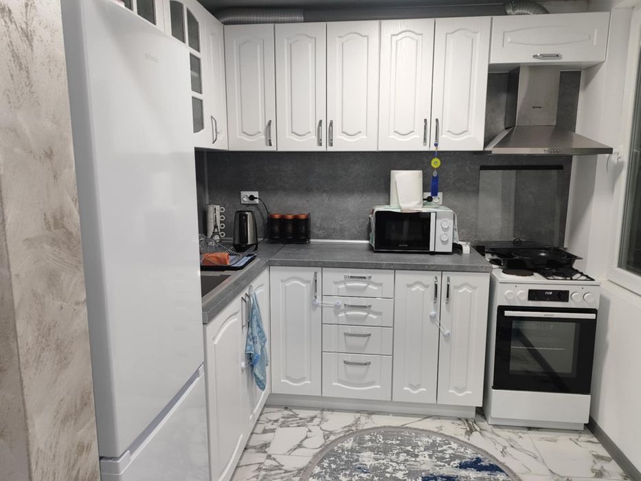 Продава се Тристаен апартамент в Исперих - 94 кв.м за 1085 €/кв.м - Снимка #1