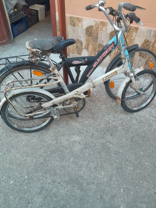 Продавам  ръчна помпа