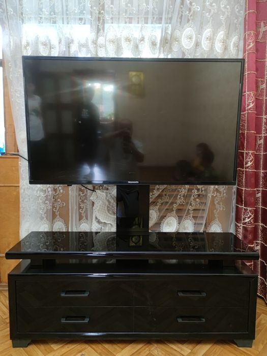 Podstavka pod tv tumba pod tv. Подставка под тв