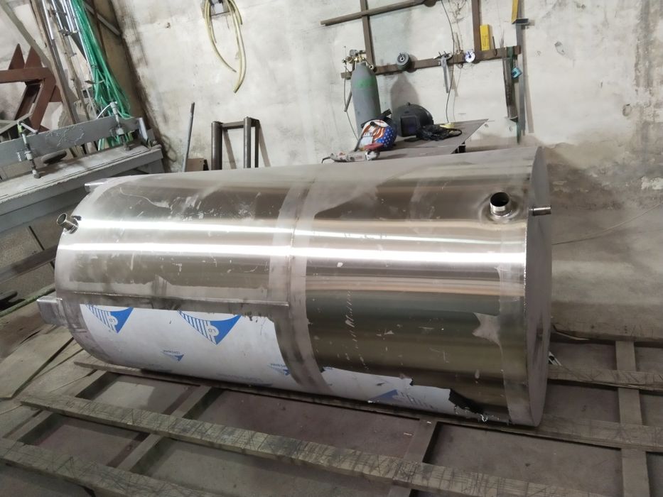 Сув саклаш козонлари. Нержавейка Ёмкост. Сварка аргон.