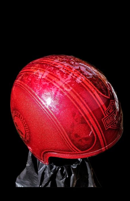 Каска за мотор с атрактивна аерография