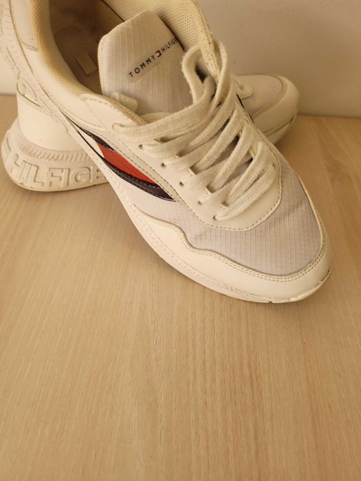 Adidasi Tommy Hilfiger