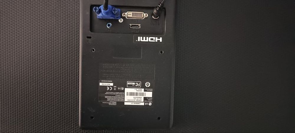 Продается монитор 24 диагональ LG! В хорошем, рабочем состоянии