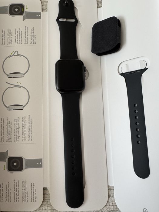 Смарт-часы Apple Watch series 5, 44mm