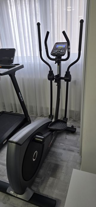 Bicicletă Eliptică OMA Fitness Exceed E30 – Stare Impecabilă, ca Nouă