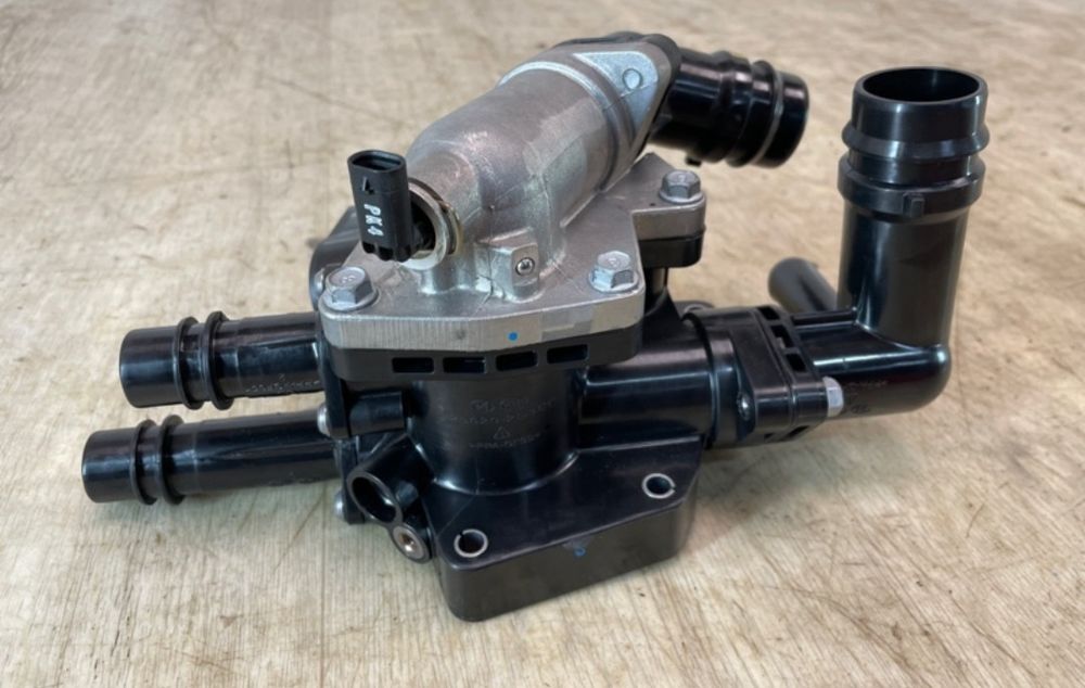 Корпус термостата HYUNDAI/KIA