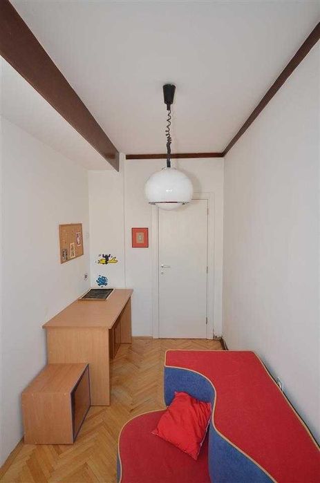 Дава се под наем Тристаен апартамент в Пловдив, Изгрев - 87 кв.м за 300.9 € - Снимка #8