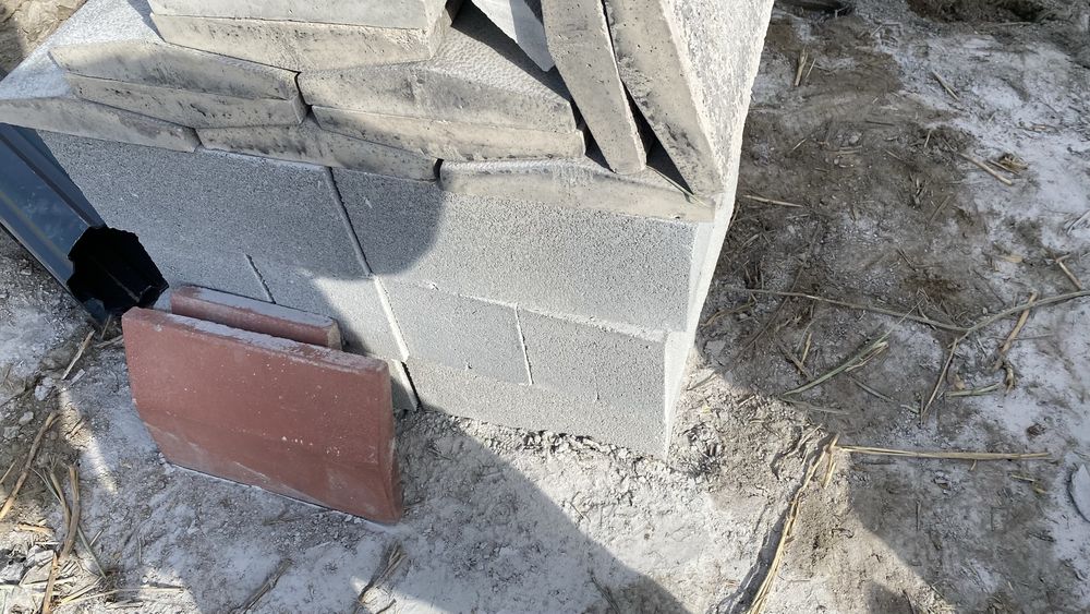 Ракушка пескоблок бар заборға