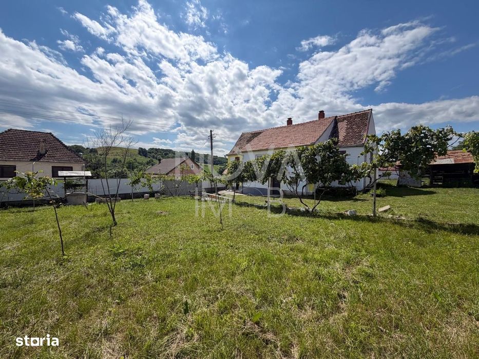 Casa individuala cu teren generos – 8.356 mp – Tichindeal, jud. Sibiu