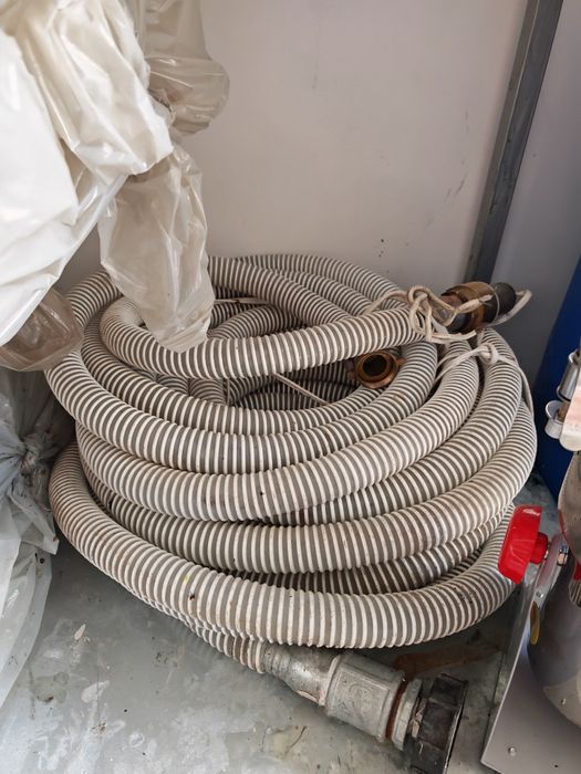 Помпа за вино с маркуч 1 1/4"