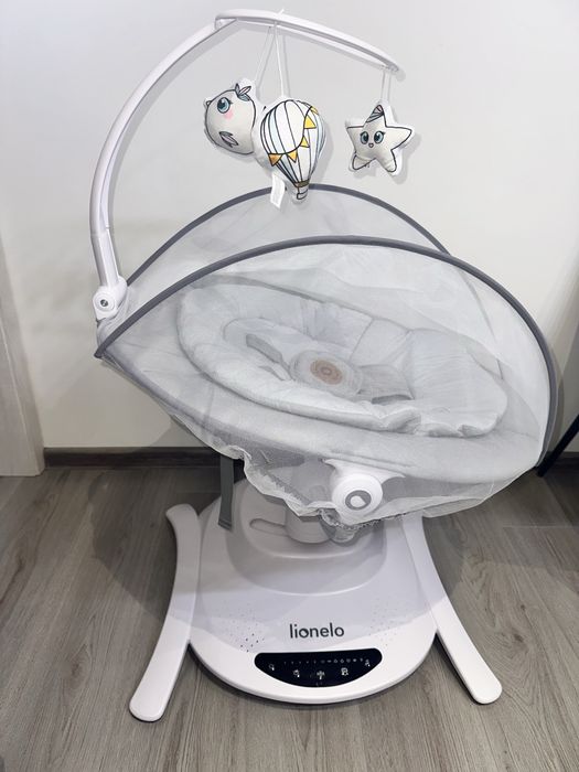 Balansoar și landou electric Lionelo Bella 2 în 1 – stare foarte bună