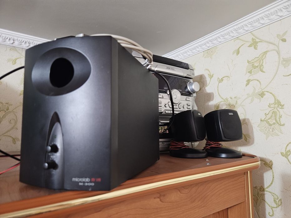 Продам колонки microlab