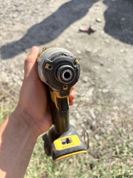 Corp dewalt impact cu 3 nivele