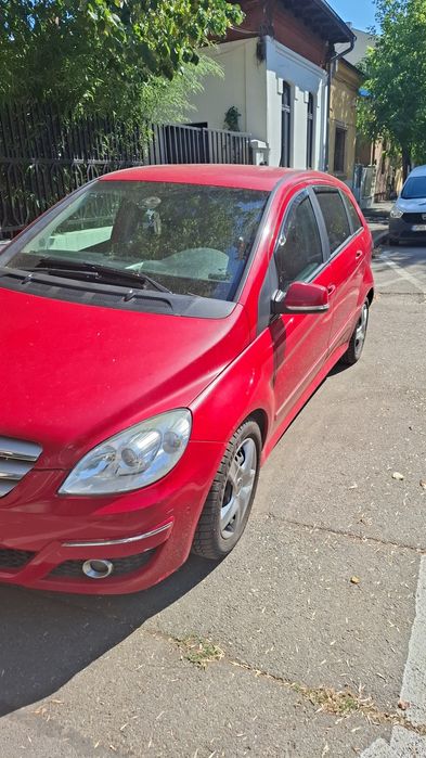 Vând Mercedes B180 CDI din 2009