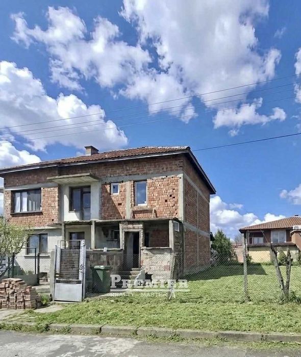 Етаж от къща в с.Тънково