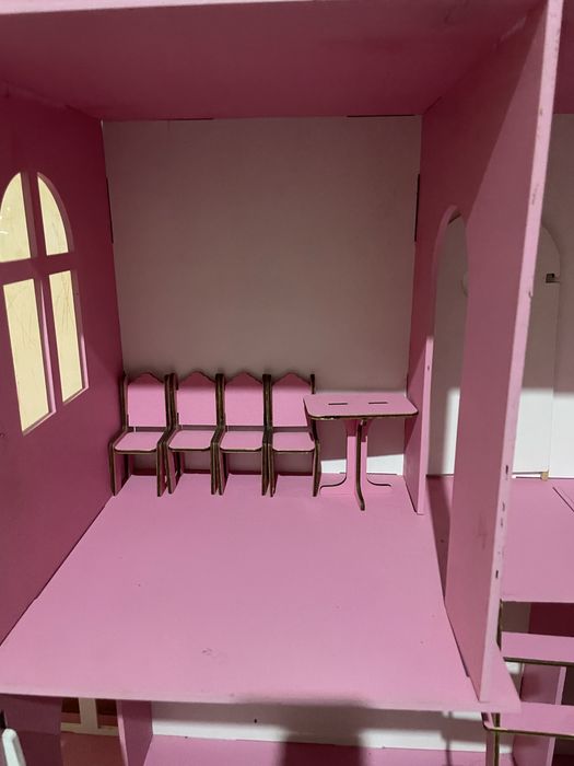 Домик для кукол, Вашей принцессе понравится)