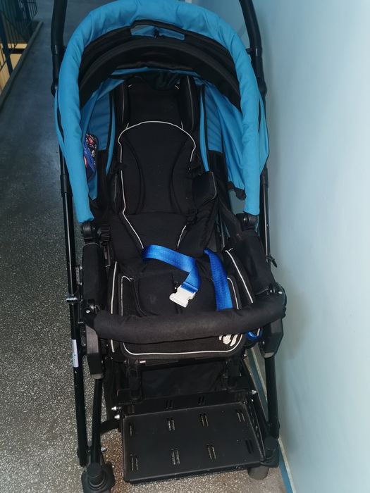 Căruț special pentru copii cu dizabilități