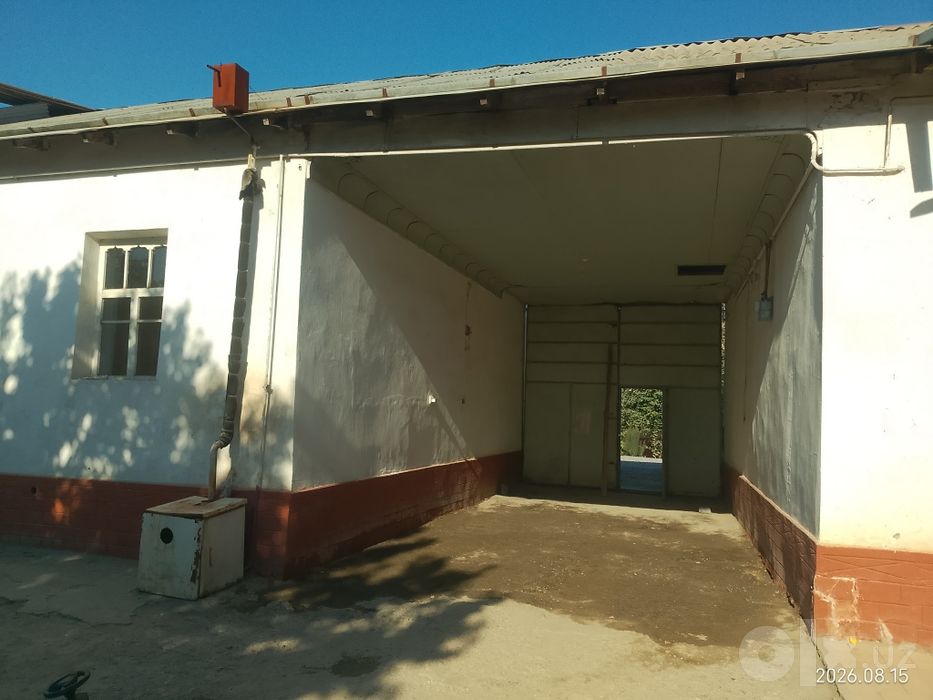 2 ta uy sotiladi qaxramon mahallasida.