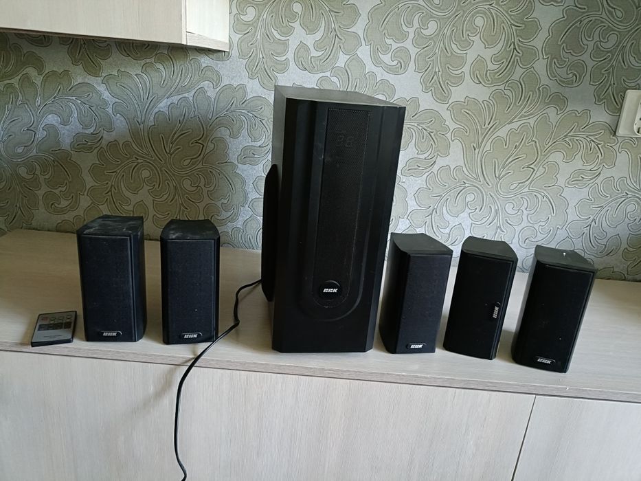 Домашний кинотеатр BBK  колонки