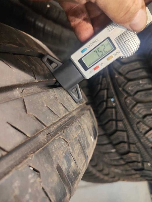 4бр.летни гуми 215/75/16C Nexen