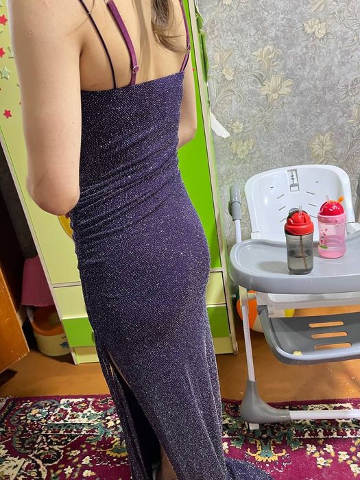 Женское вечернее платье