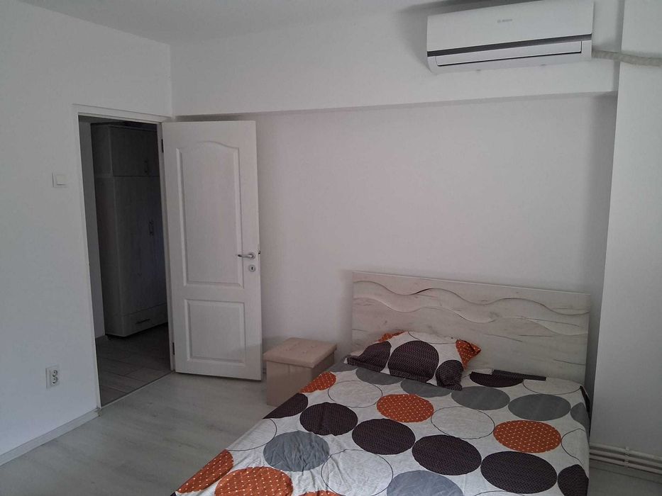 Închiriez apartament o cameră