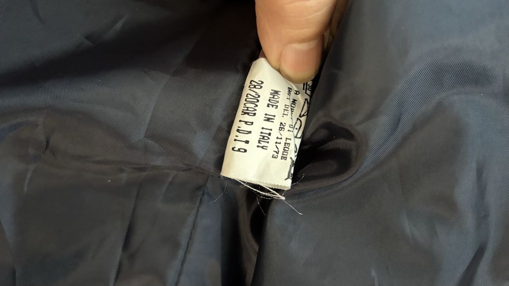 Италианско дамско двуредо яке, с колан, размер 46