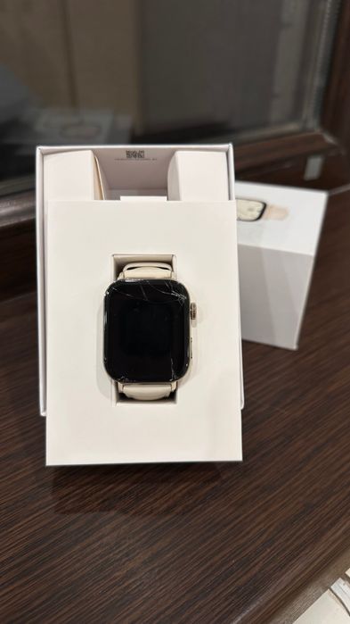 Электронные часы HUAWEI WATCH FIT 3