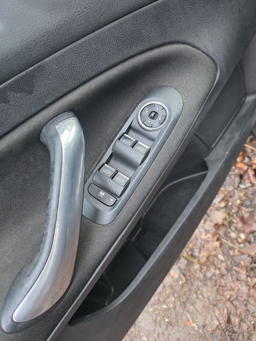 Панел копчета за прозорци за Ford Mondeo